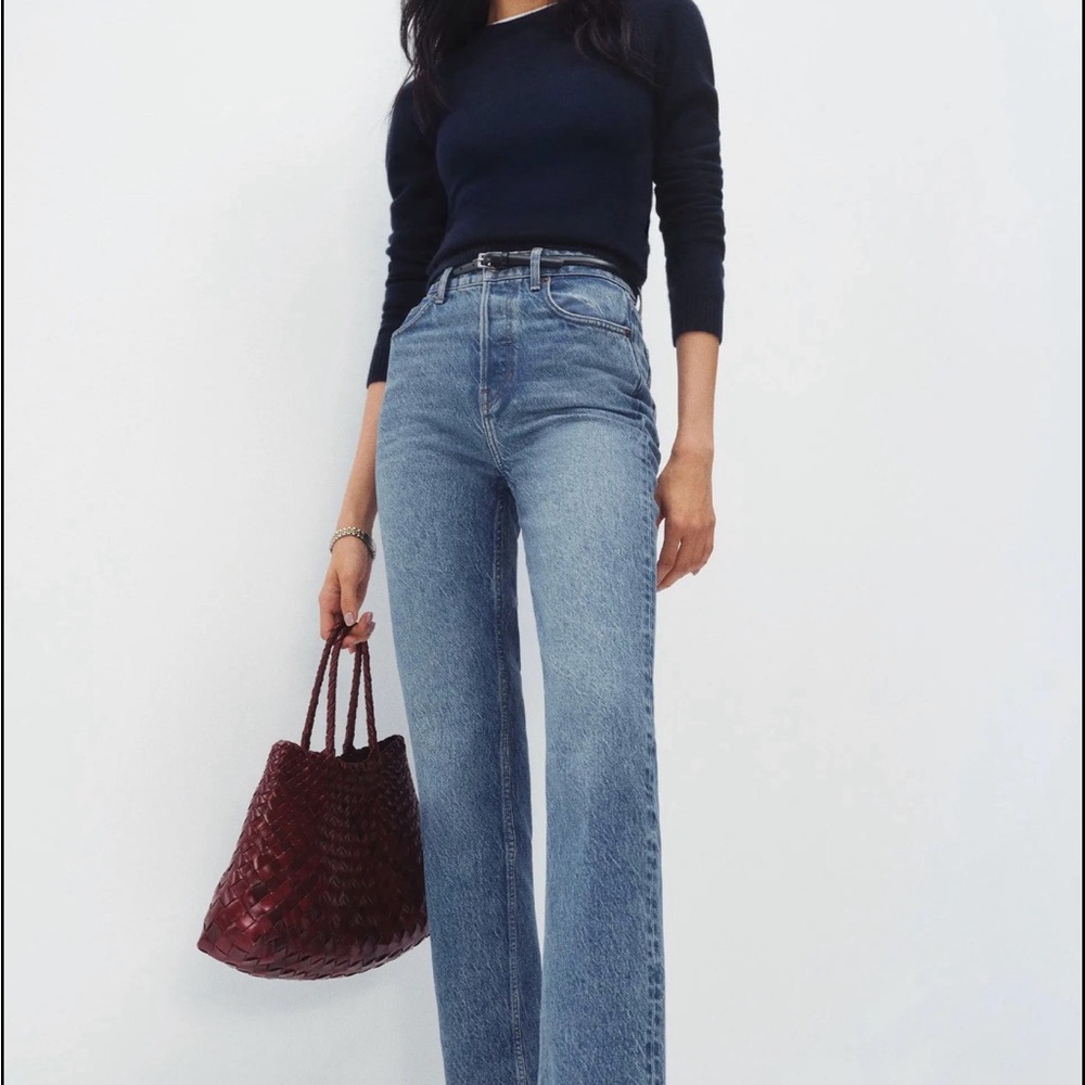 Cynthia High Rise Stright Jeans